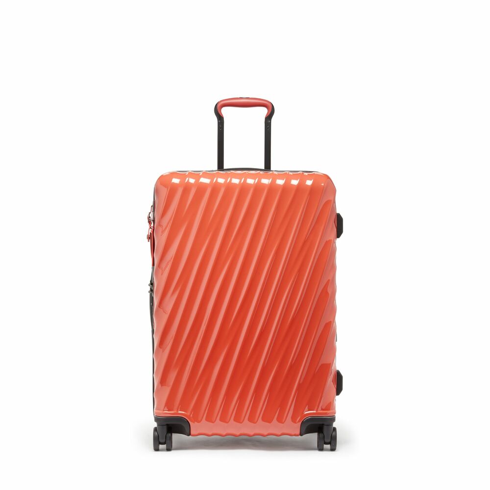 19 Degree Short Trip Expandable 4 Wheeled Packing Case Coral