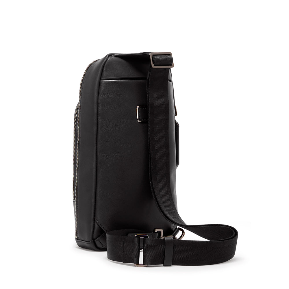 Tumi Harrison Gregory Sling Black Bombe