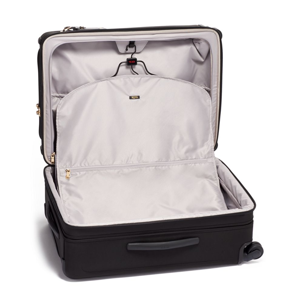 Short Trip Expandable 4 Wheeled Packing Case