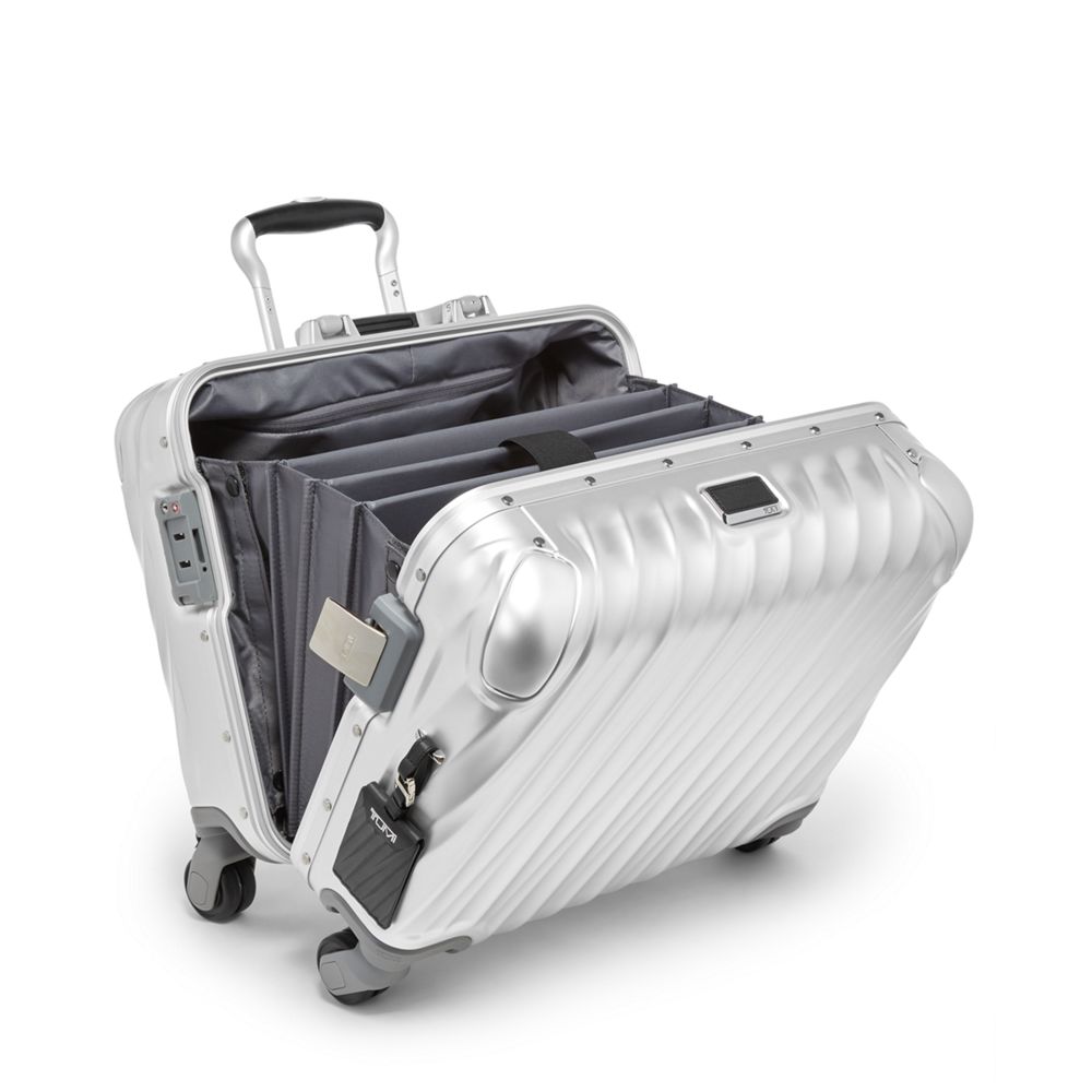 19 Degree Aluminum Compact Carry On Silver
