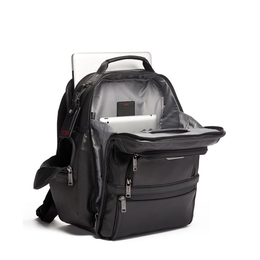 Tumi Brief Pack® Piel