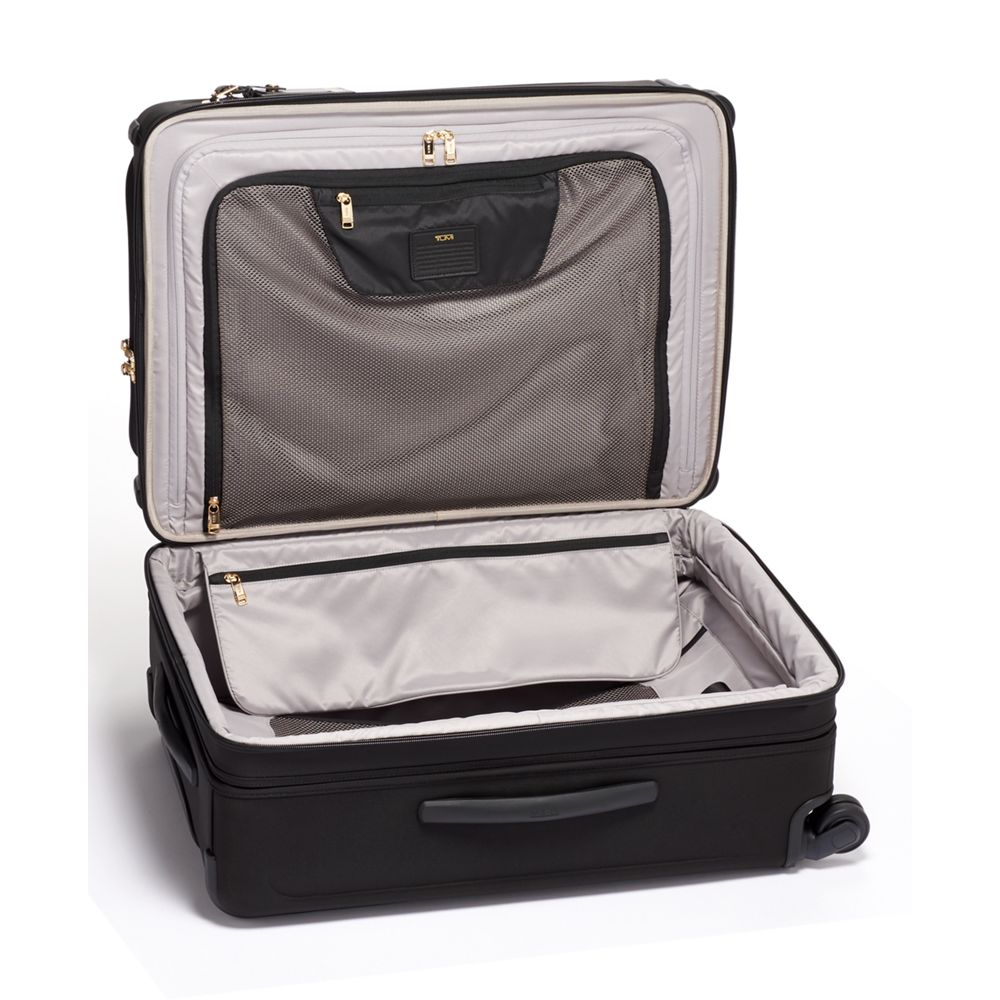 Short Trip Expandable 4 Wheeled Packing Case