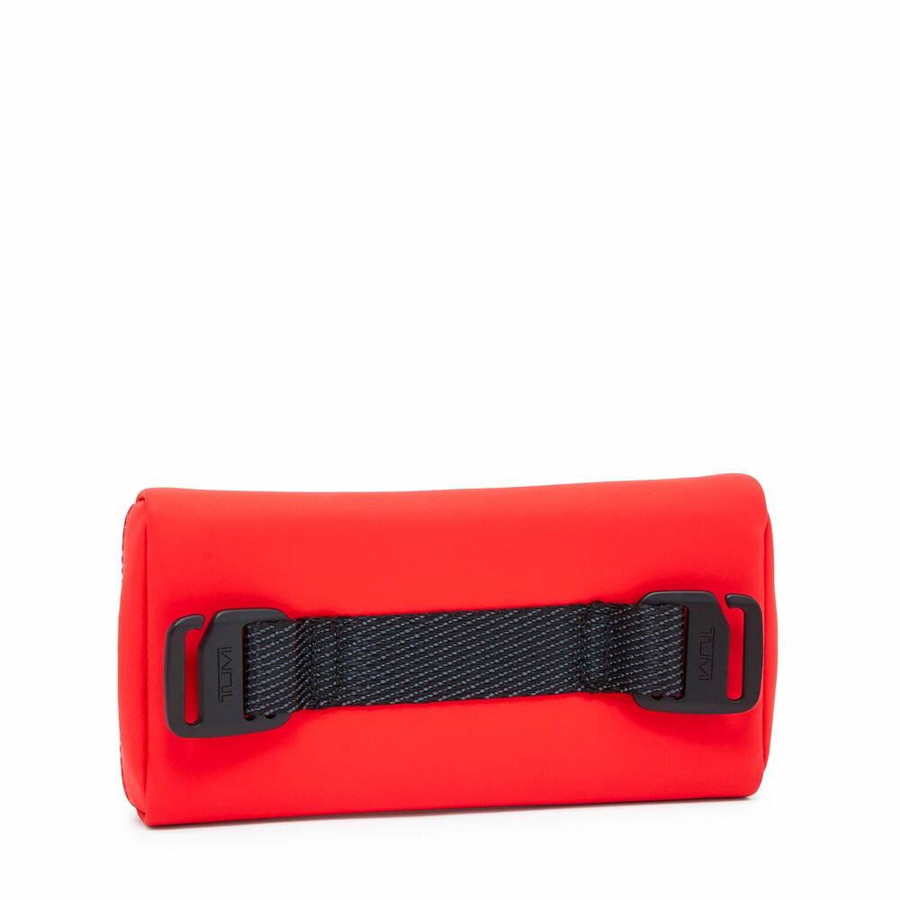 Tumi Travel Access. Small Modular Pouch Blaze Red